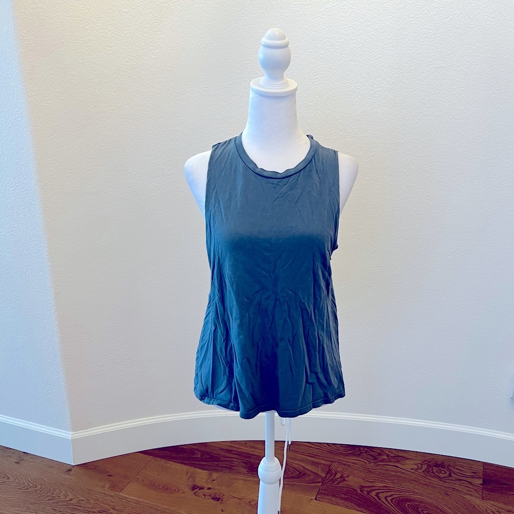 Bloom + Pop Blue Sleeveless Crew Neck Tank Top - Size L